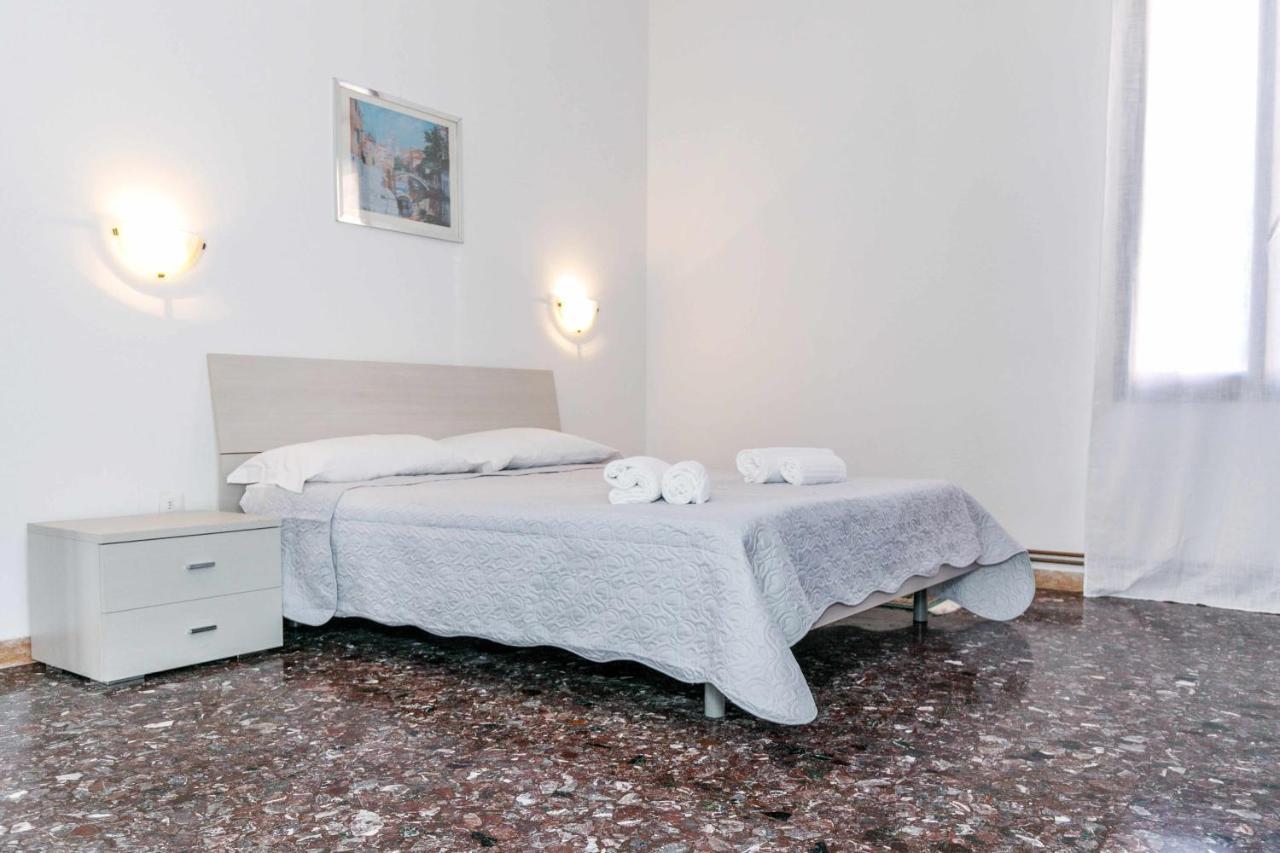 11 Venice Garden Private Garden Parking Free Appartement Marghera Buitenkant foto